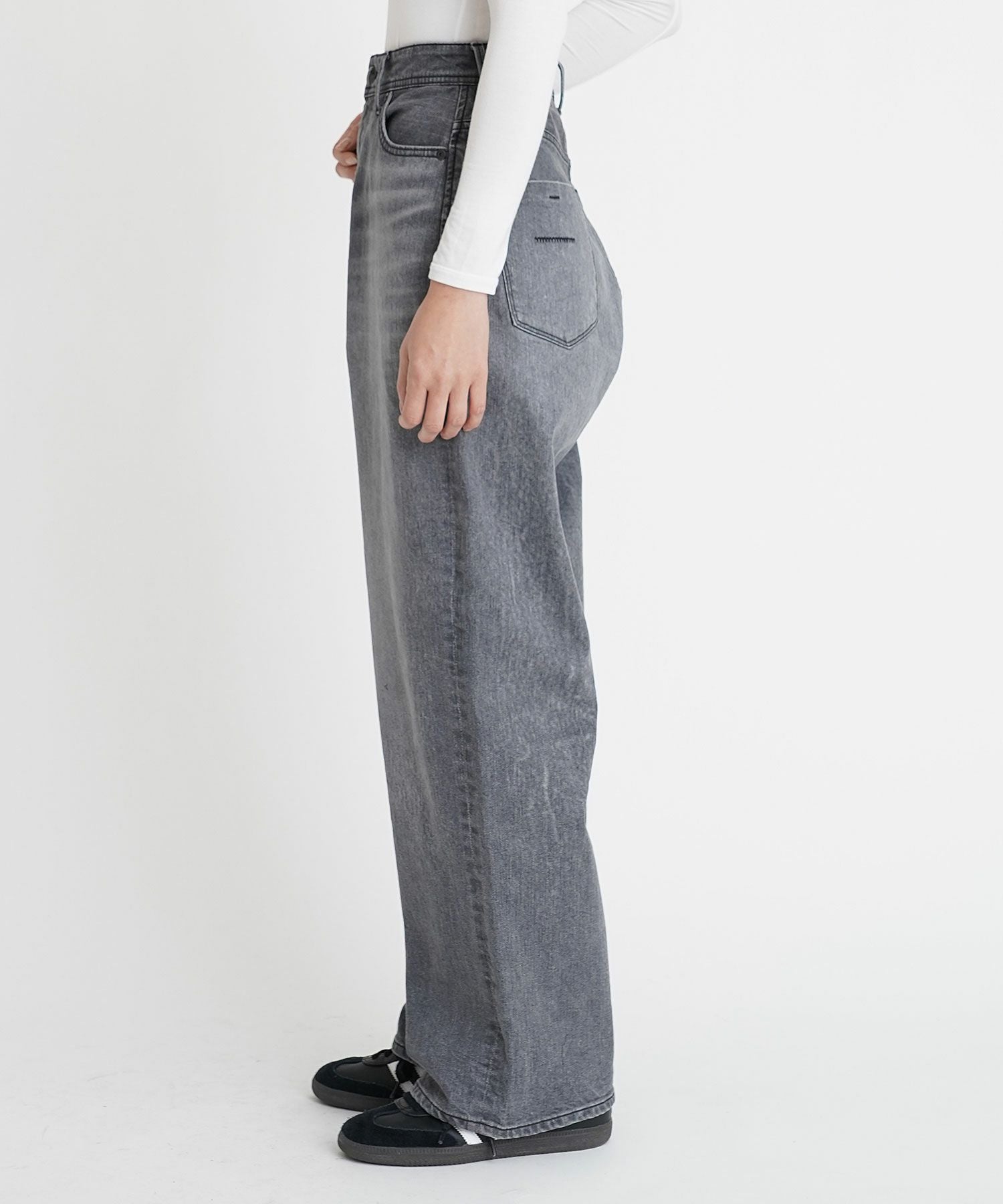 SALE】ルーズストレート