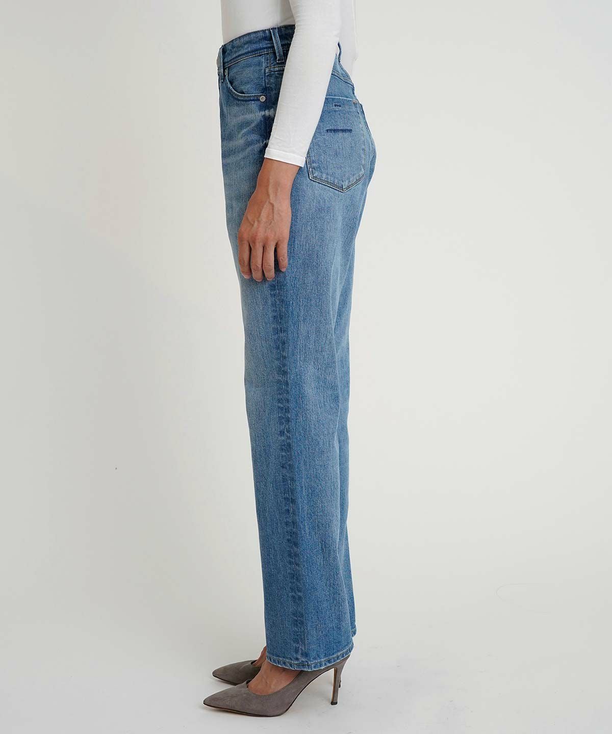 新品・タグ付き YANUK LOUISE SFB 21 SALE】スリムストレート 