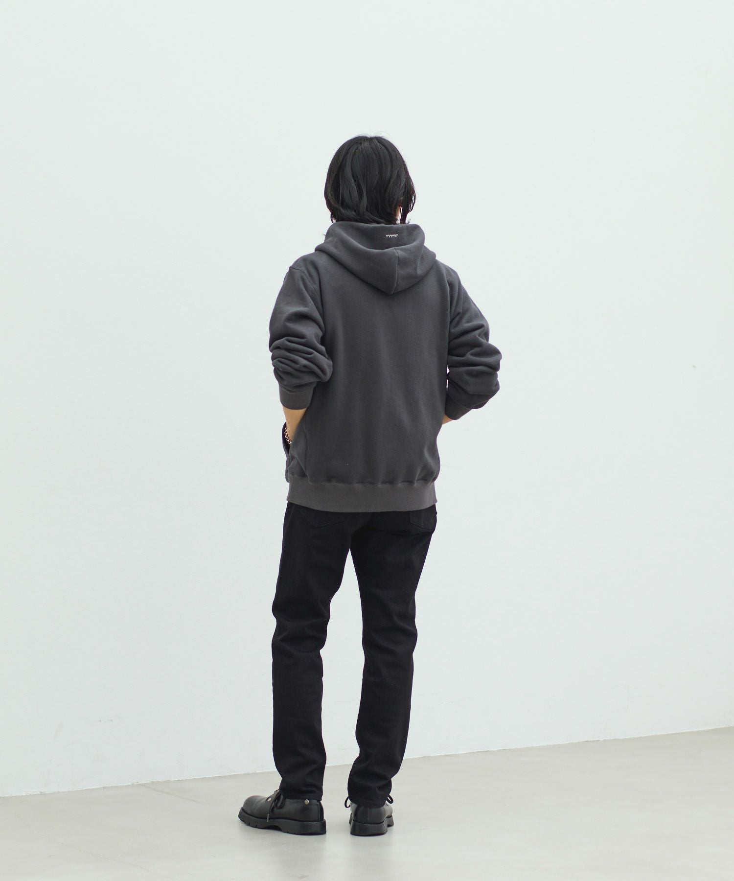 000000003282-09.jpg?size=l&w=