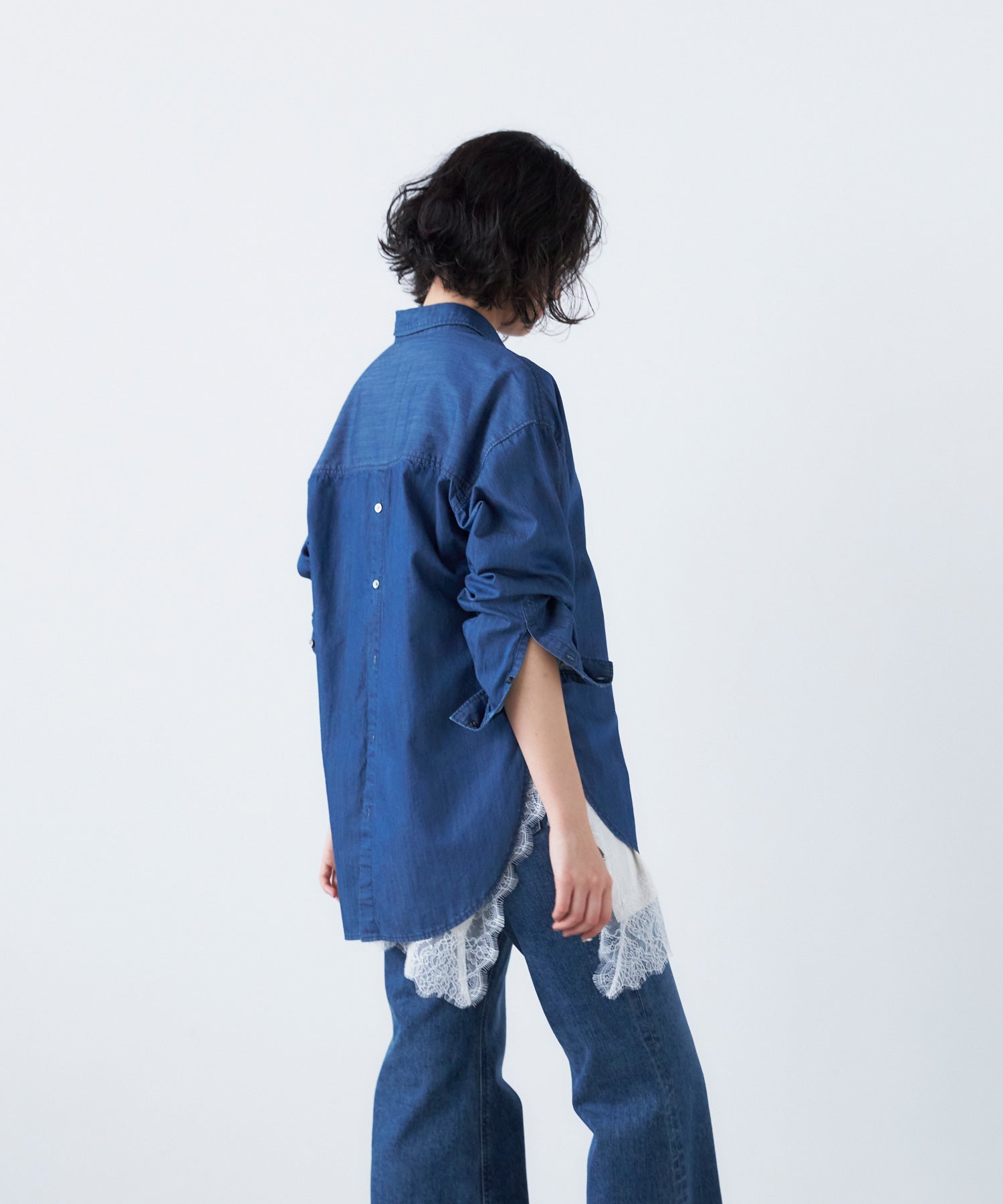 8月上旬販売予定】バックボタンデニムシャツ（予約) | シャツ